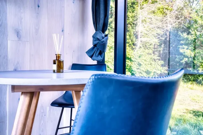 Home 14 Suite details and modern finishes at Haus Windham