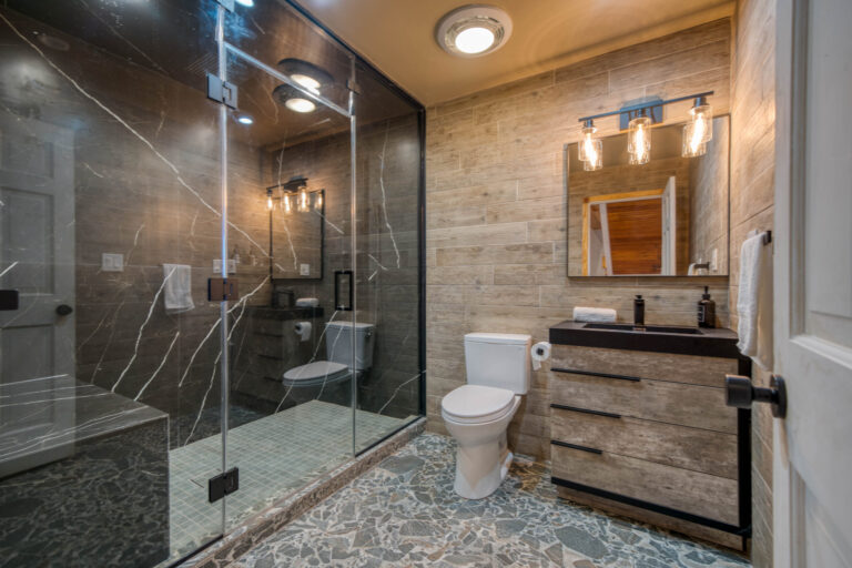 Bathroom Adams