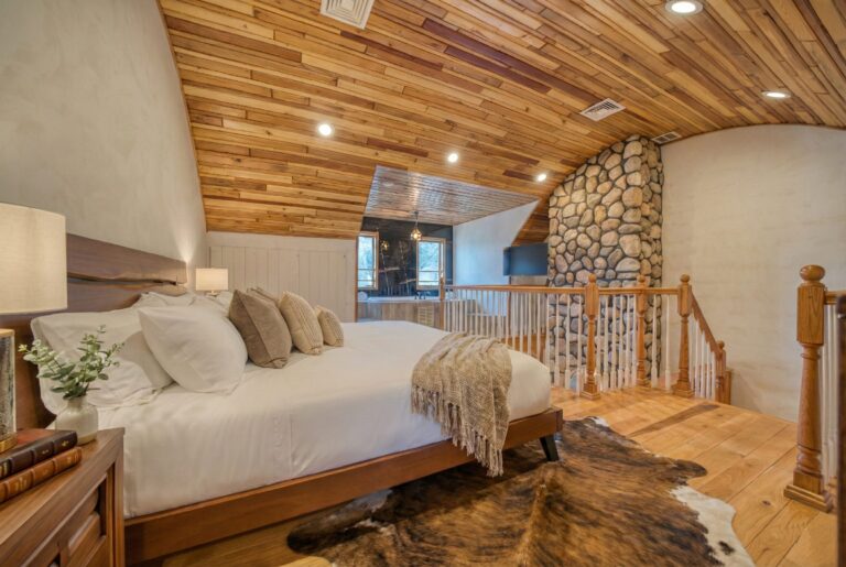 adams bedroom